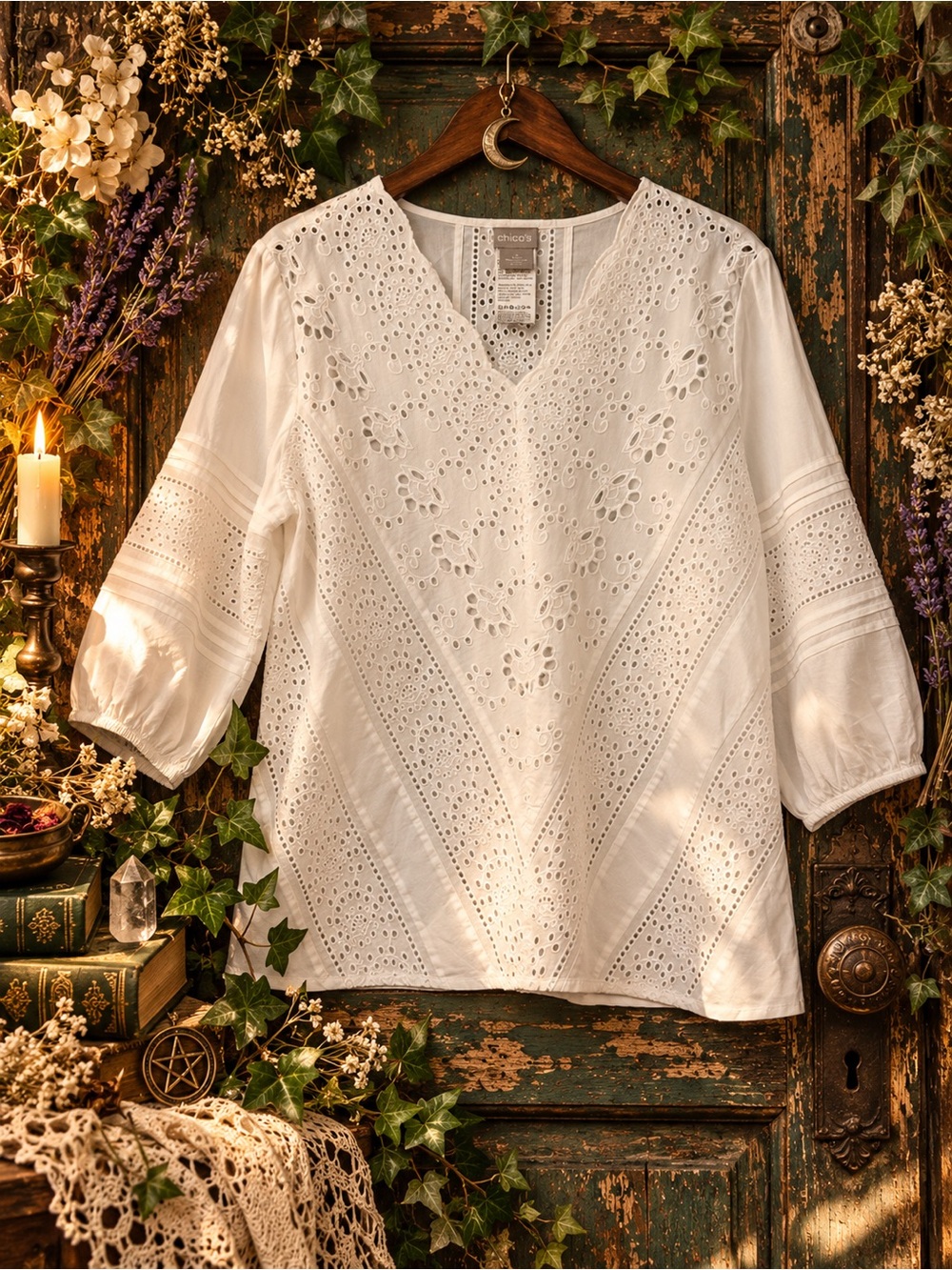 Chico’s 0P White Cotton Eyelet Blouse V Neck Boho Cottagecore Petite 4 6